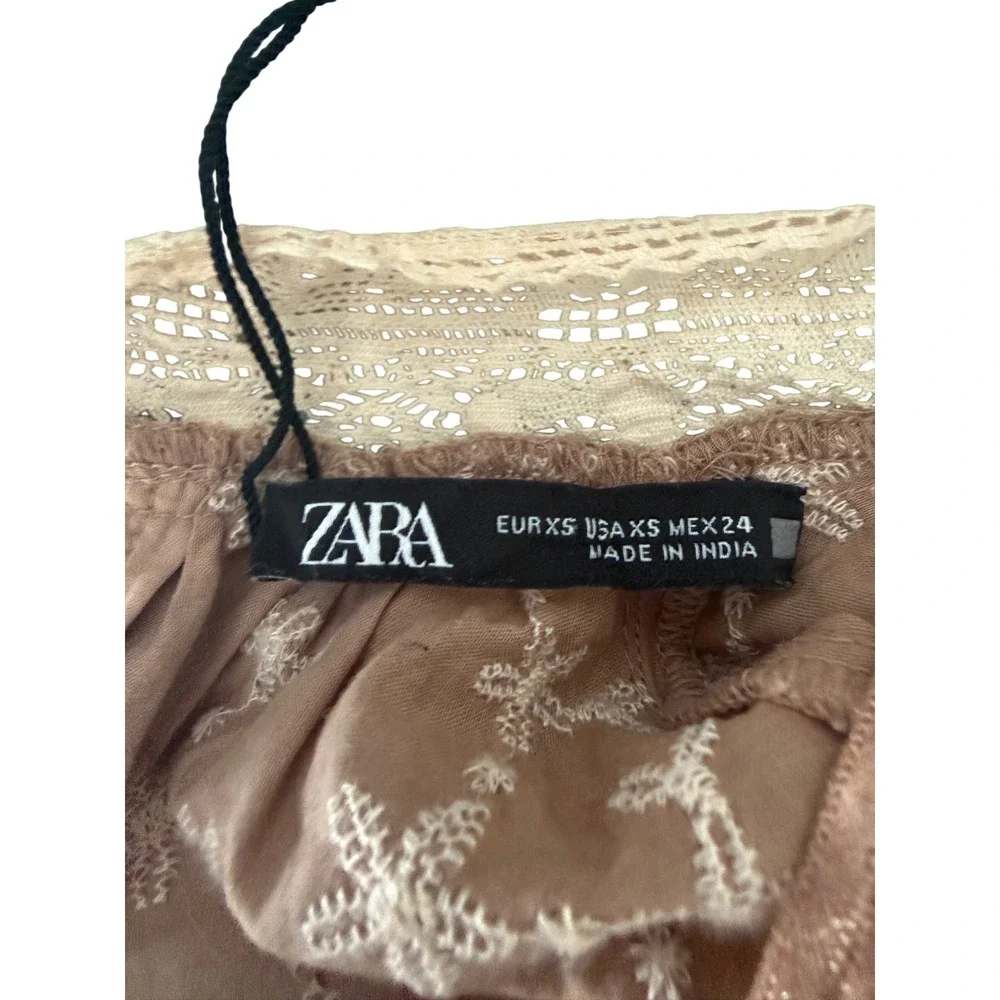 ZARA Mock Neck‎ Embroidered Lace Blouse Women XS Brown Long Sleeve Button Back